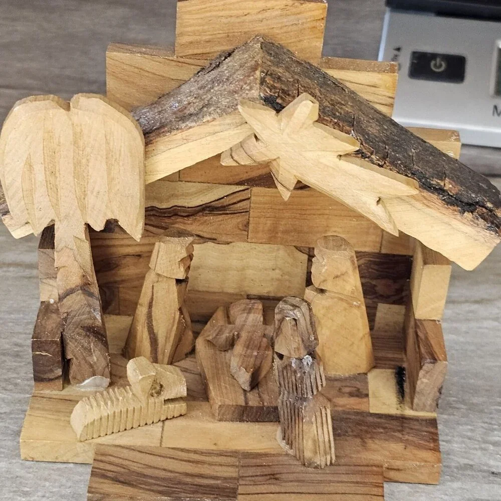 Nativity Creche Manger Olive Wood Christmas Decor Hand‎ Carved in Israel 5.5